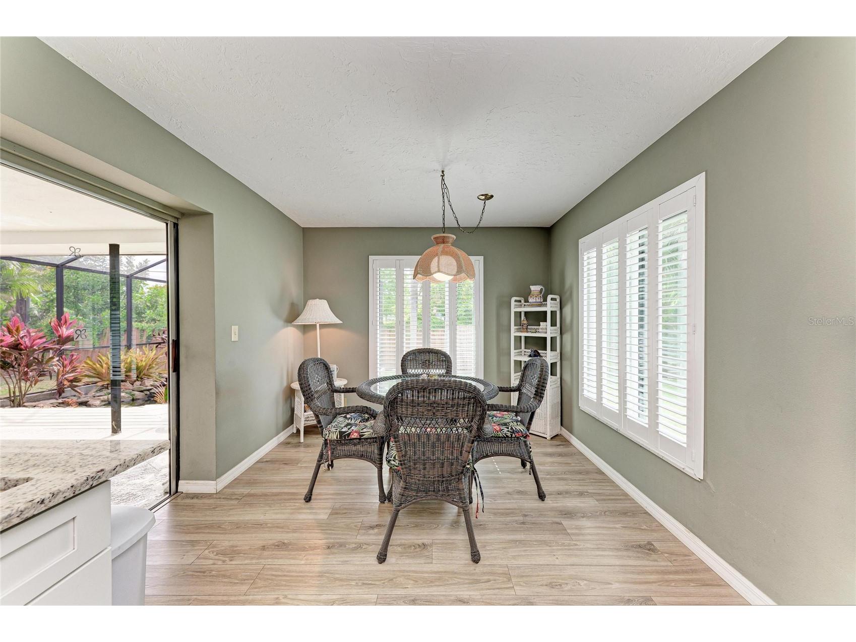 7113 Antigua Place Sarasota FL 34231 A4693104 image19