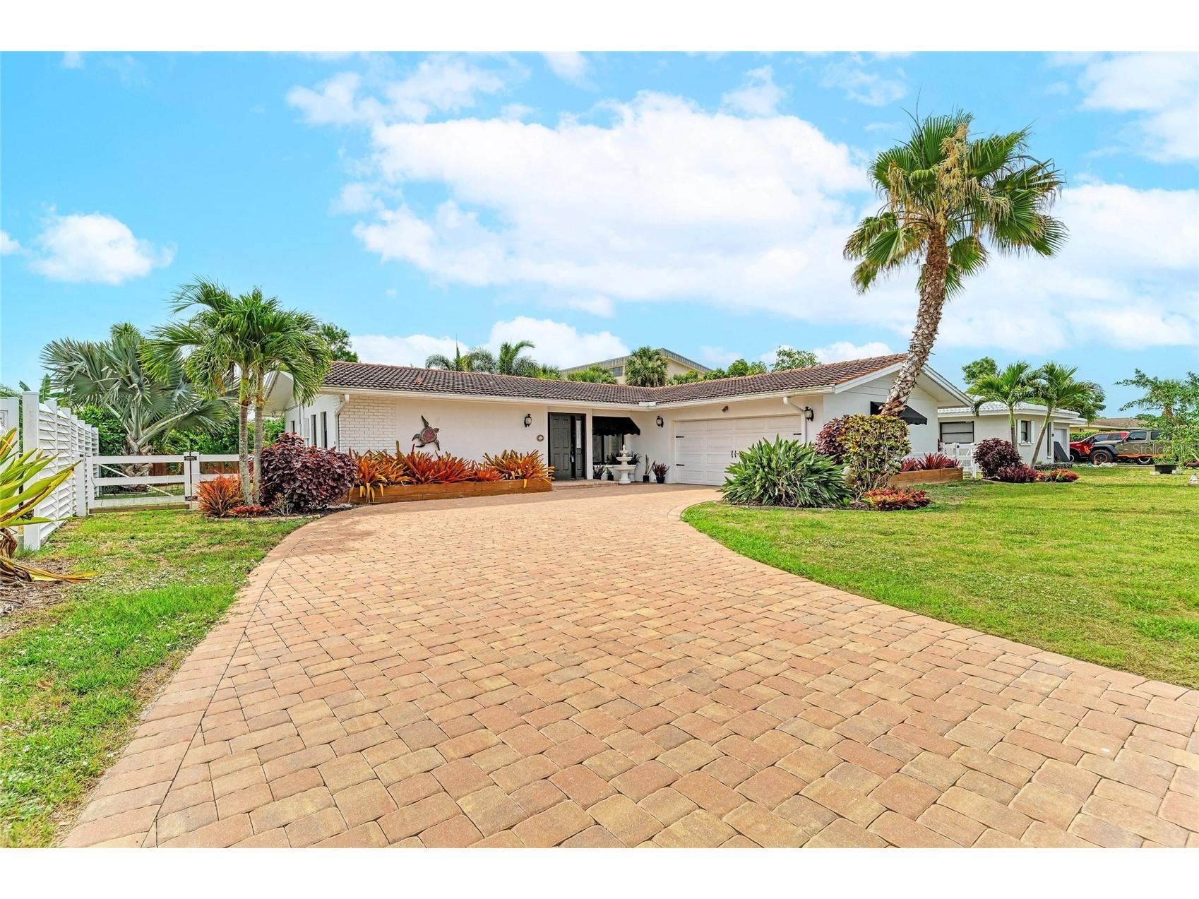 7113 Antigua Place Sarasota FL 34231 A4693104 image2