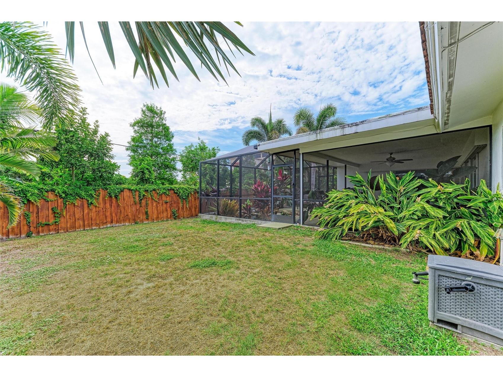 7113 Antigua Place Sarasota FL 34231 A4693104 image43