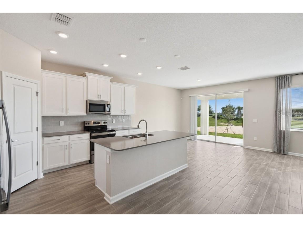 7113 Dilly Lake Avenue Groveland FL 34736 O6329384 image7