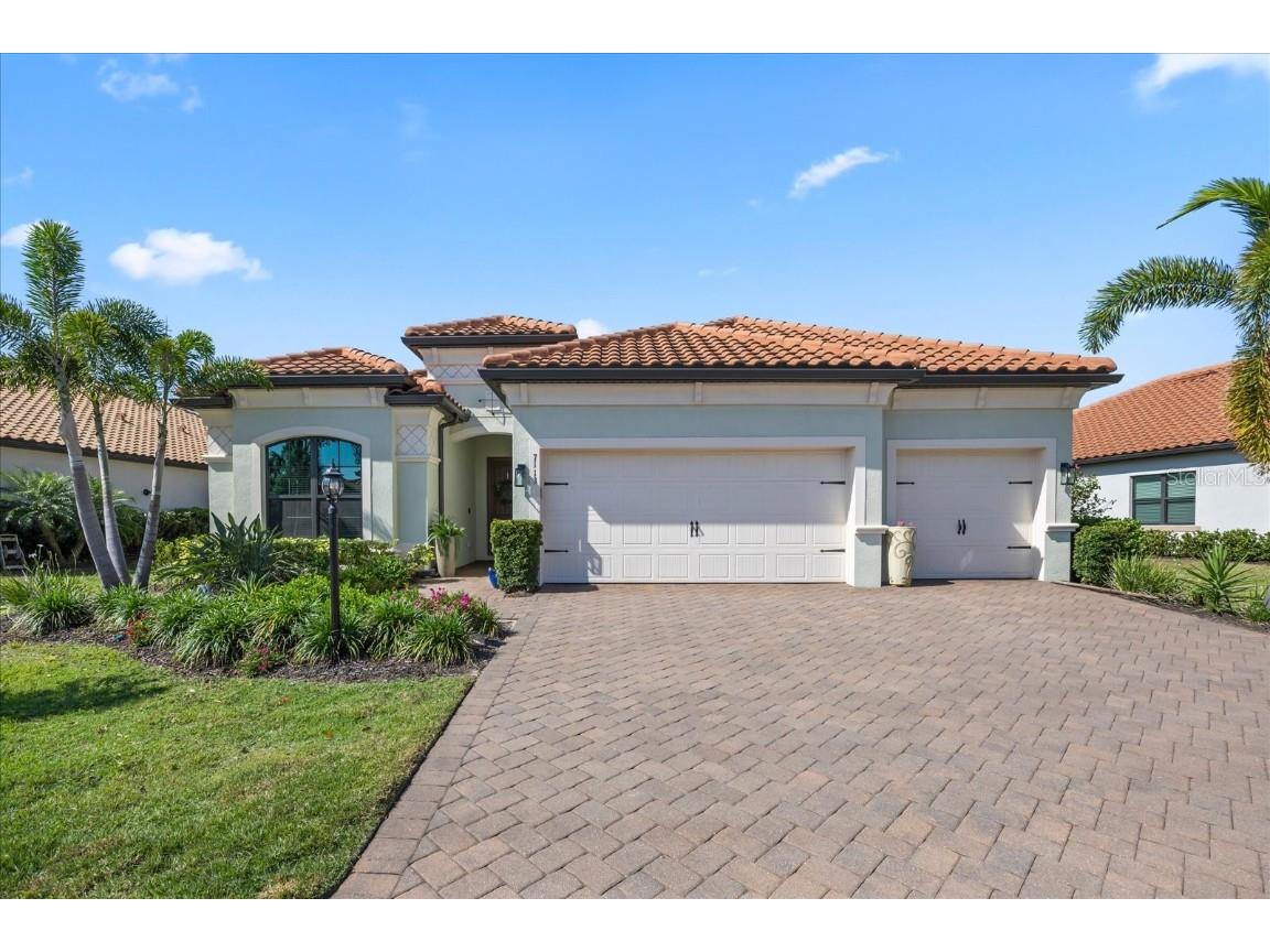 7113 Whittlebury Trail Bradenton FL 34202 A4648581 image1