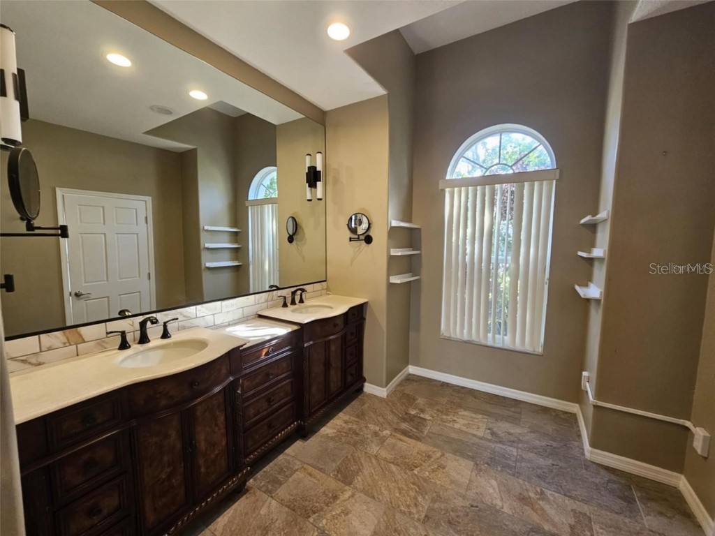 7114 River Club Boulevard Bradenton FL 34202 A4661985 image17