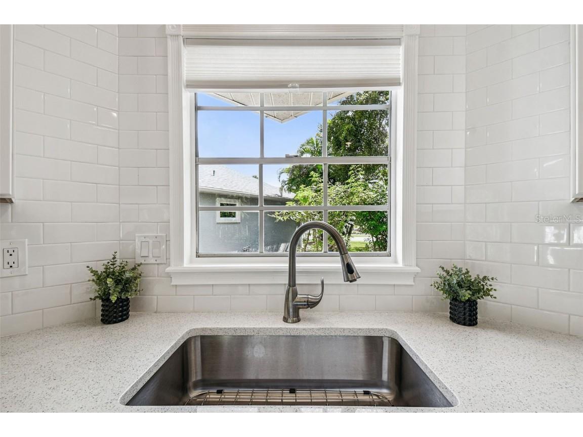 7115 Hummingbird Lane New Port Richey FL 34655 W7879205 image37