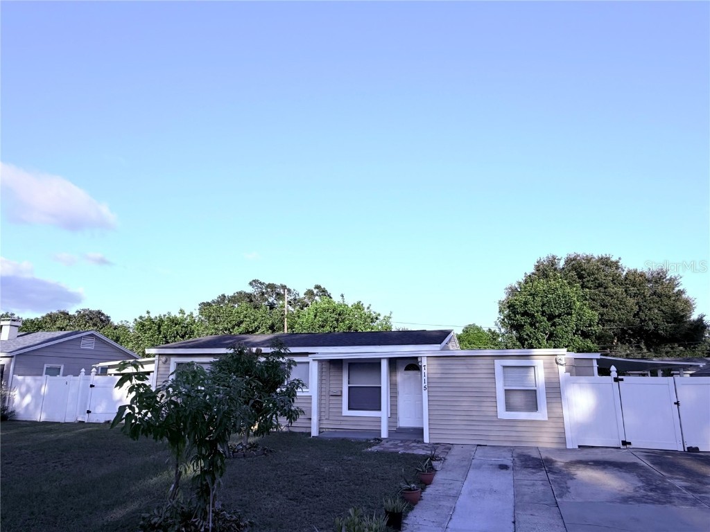 7115 Orpine Drive N Saint Petersburg FL 33702 TB8439882 image1