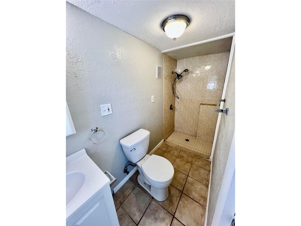 7115 Orpine Drive N Saint Petersburg FL 33702 TB8439882 image20