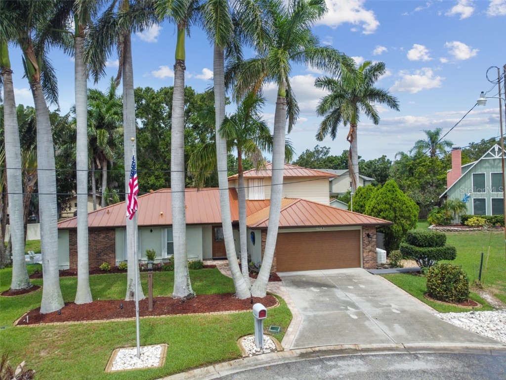 7116 9th Avenue Drive NW Bradenton FL 34209 A4577069 image1