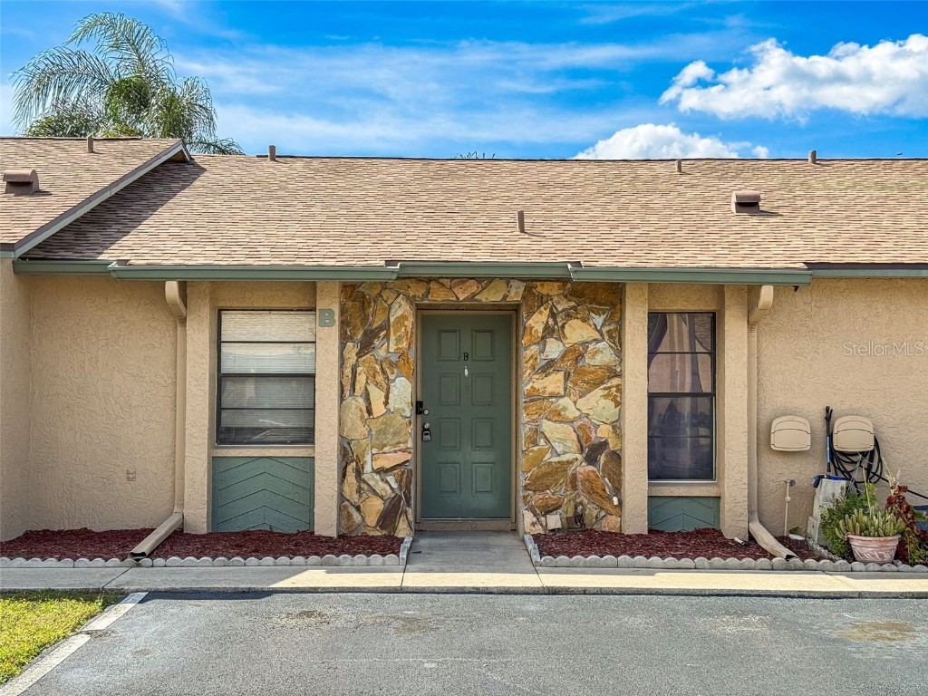 7116 Barclay Avenue #B Spring Hill FL 34609 W7879966 image1