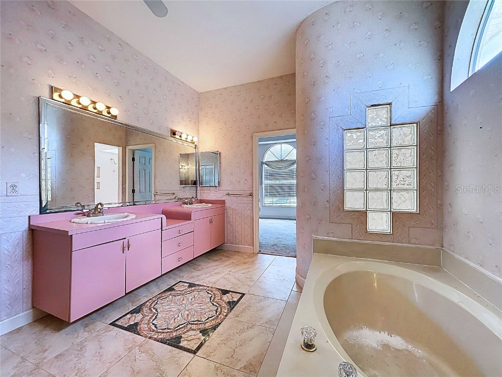 7116 Pebble Beach Lane Seminole FL 33777 - LONG BAYOU TB8422949 image19