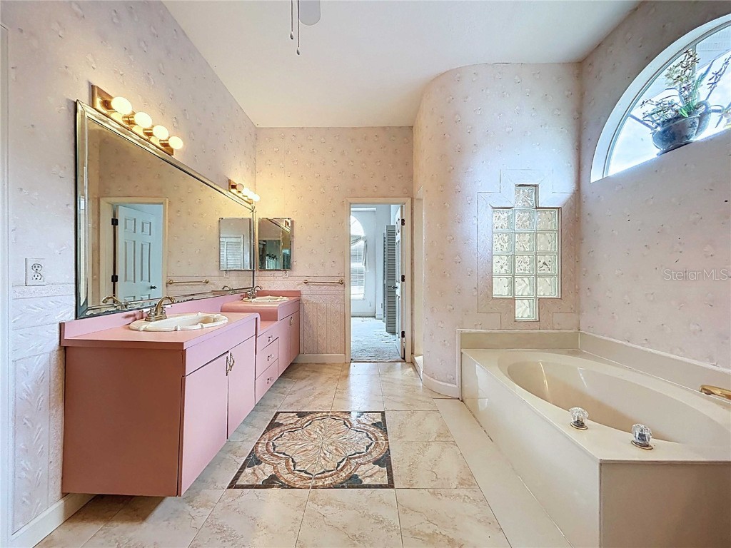 7116 Pebble Beach Lane Seminole FL 33777 - LONG BAYOU TB8422949 image20