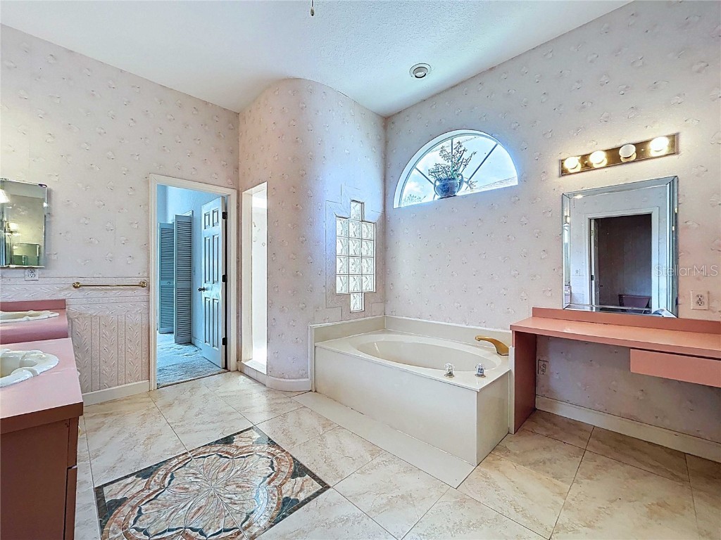 7116 Pebble Beach Lane Seminole FL 33777 - LONG BAYOU TB8422949 image21