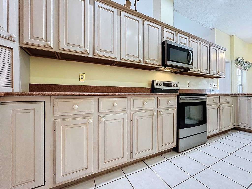 7116 Pebble Beach Lane Seminole FL 33777 - LONG BAYOU TB8422949 image41