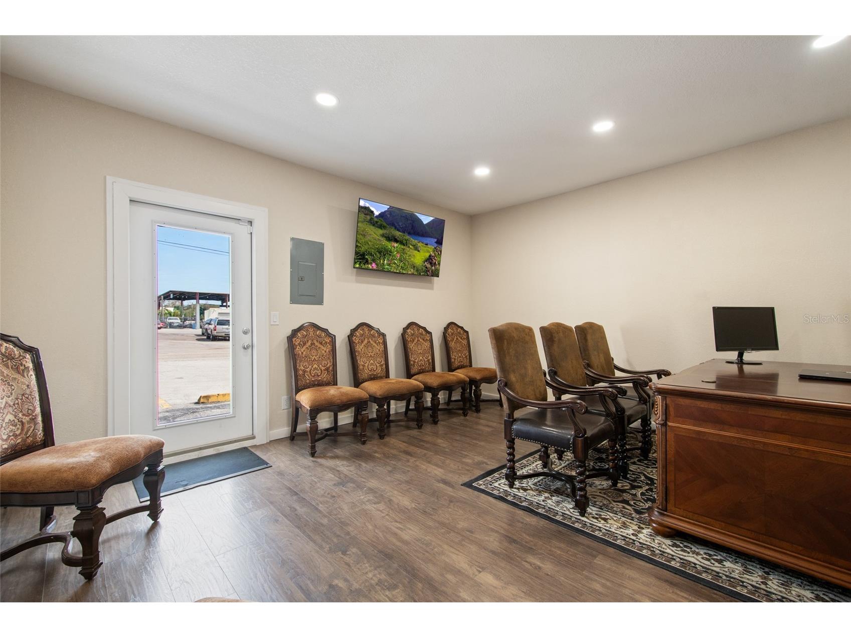 7116 Rose Avenue Orlando FL 32810 O6385785 image9