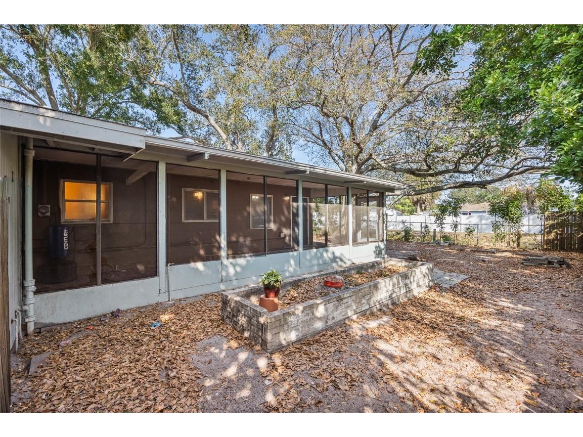 7117 15th Street N Saint Petersburg FL 33702 TB8450975 image26