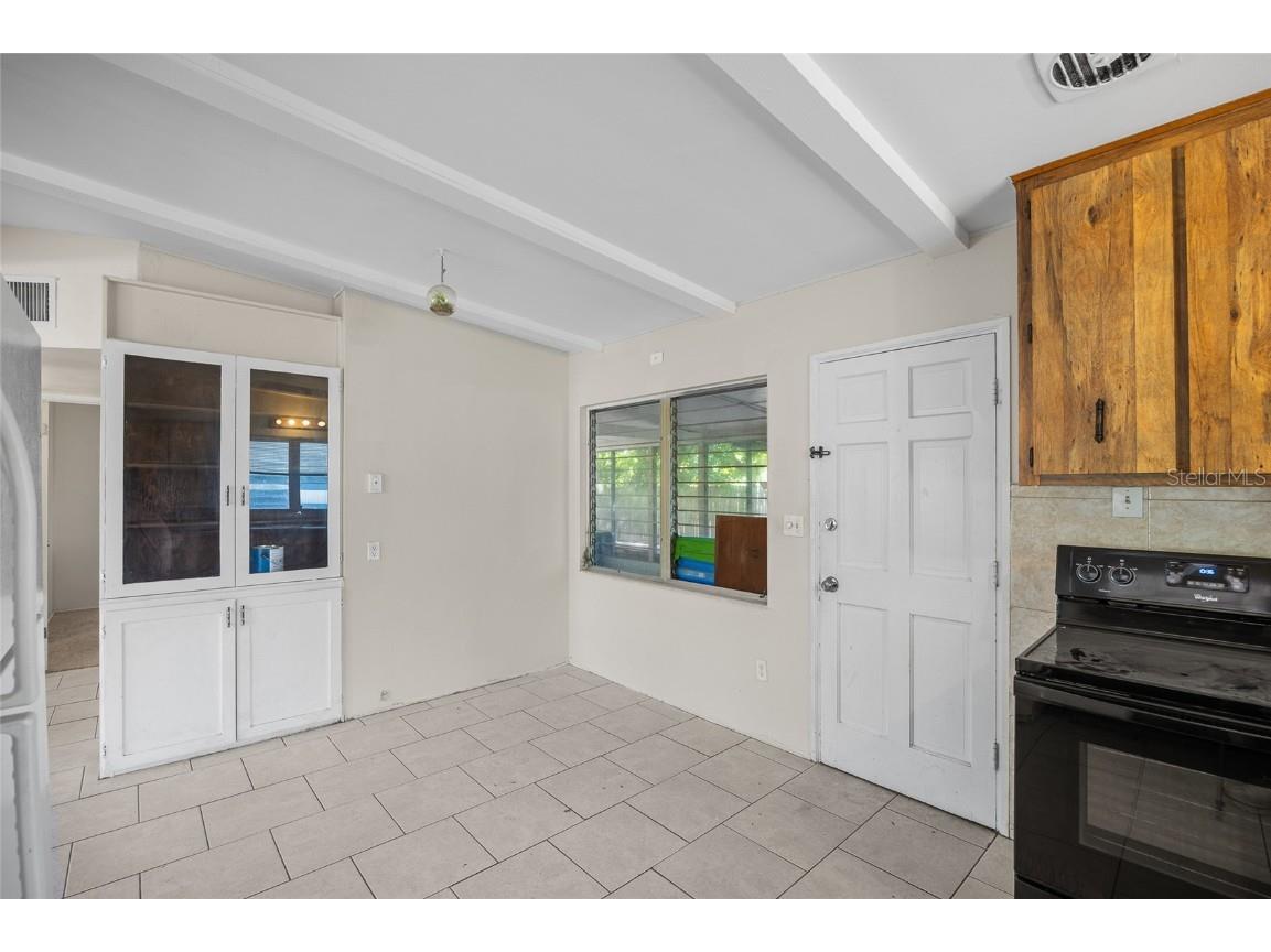 7117 15th Street N Saint Petersburg FL 33702 TB8450975 image7