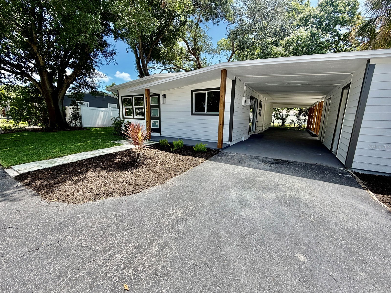 7117 15th Street N Saint Petersburg FL 33702 W7886021 image2