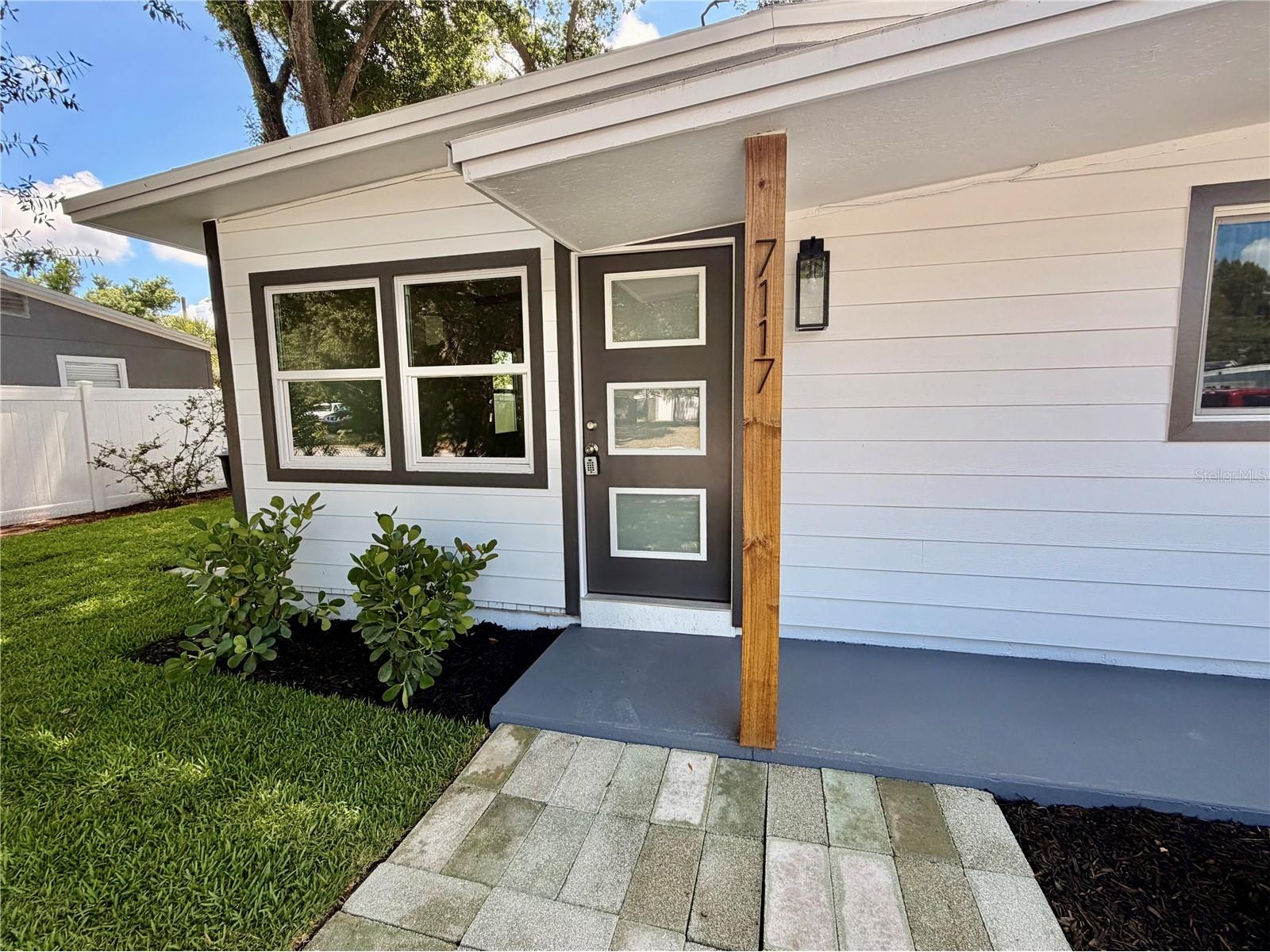 7117 15th Street N Saint Petersburg FL 33702 W7886021 image5