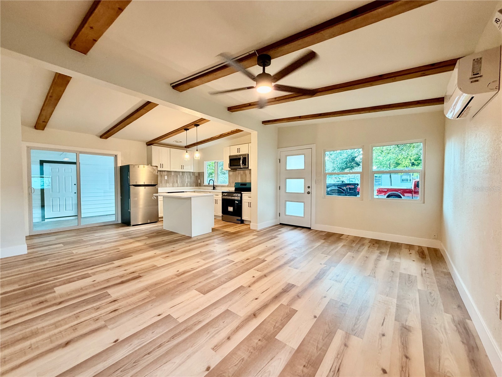 7117 15th Street N Saint Petersburg FL 33702 W7886021 image8