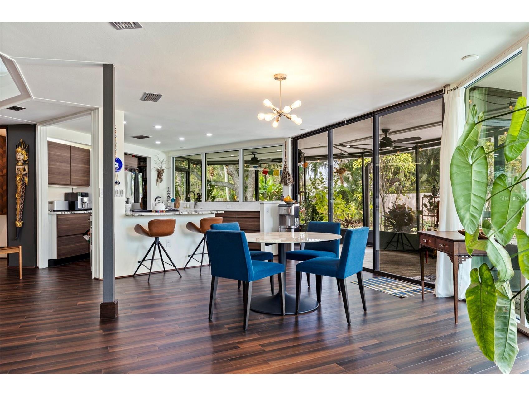7117 Sunshine Drive S Saint Petersburg FL 33705 TB8467487 image10