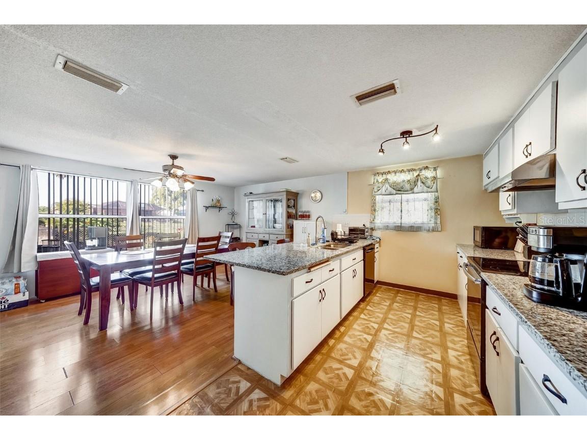 7118 Cherry Laurel Drive Port Richey FL 34668 W7876713 image6