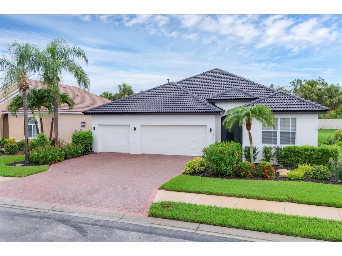 7119 67th Terrace E Bradenton FL 34203 A4655056 image2