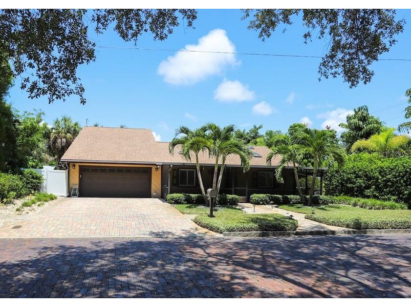 7119 Burlington Avenue N Saint Petersburg FL 33710 U8253273 image1