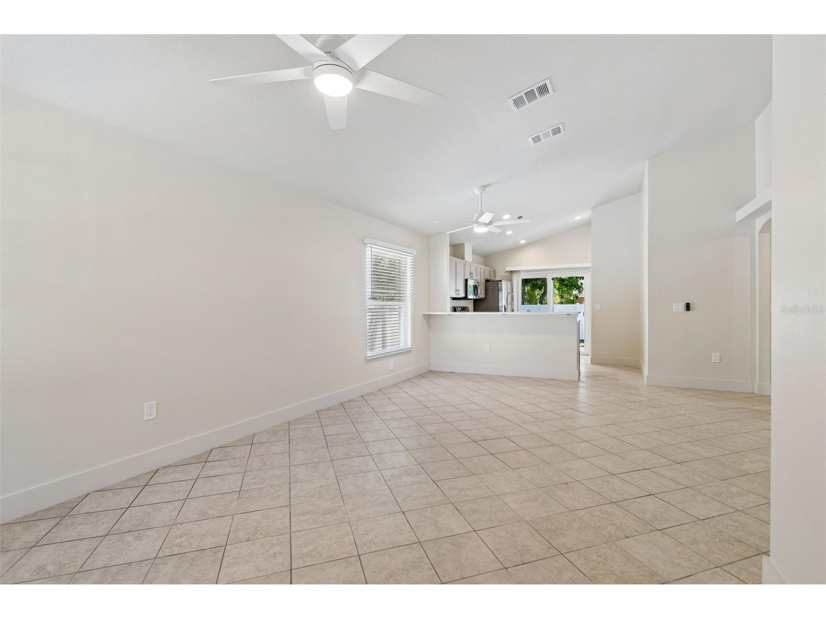 712 15th Avenue S Saint Petersburg FL 33701 TB8489083 image15