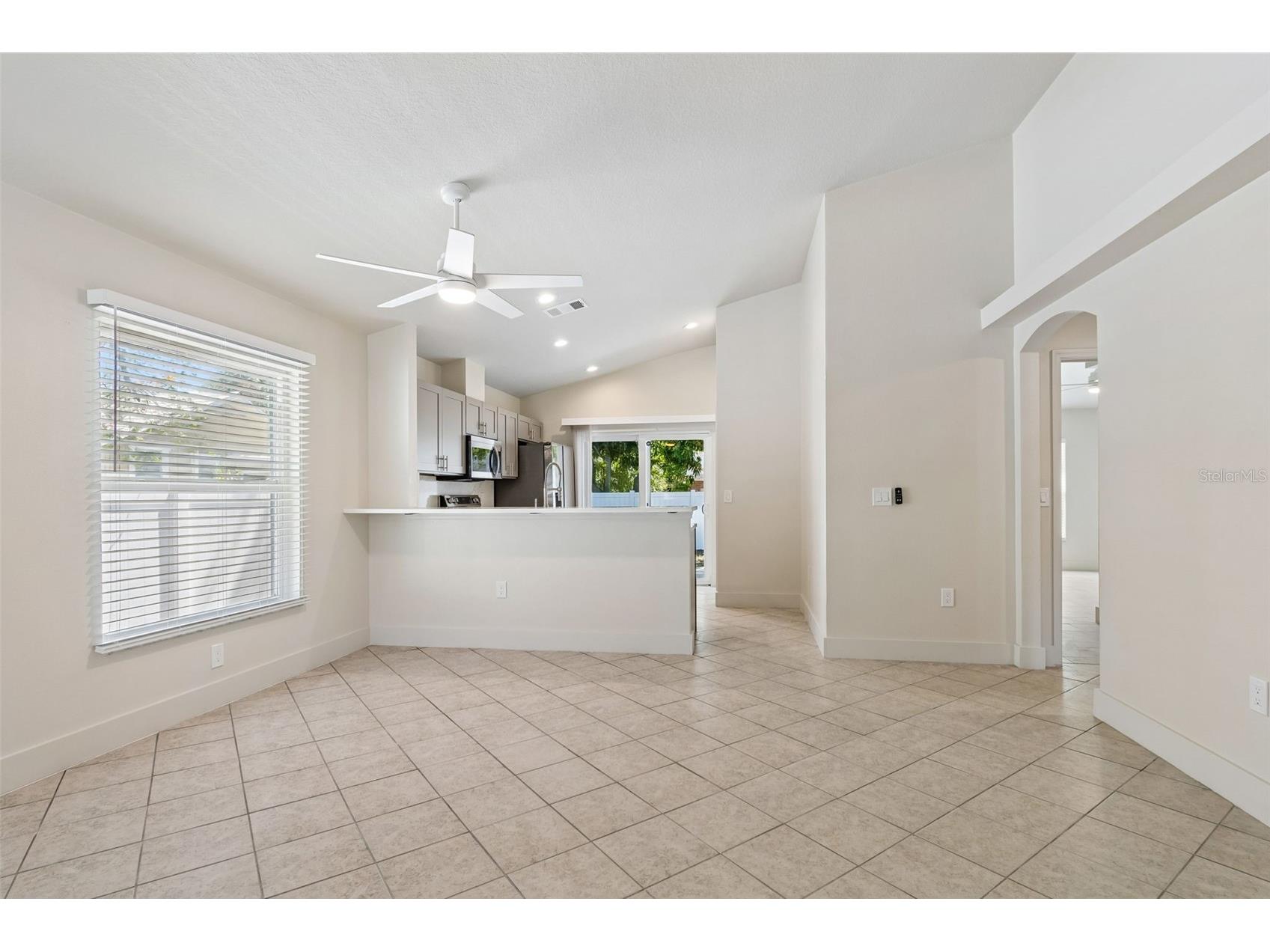 712 15th Avenue S Saint Petersburg FL 33701 TB8489083 image16
