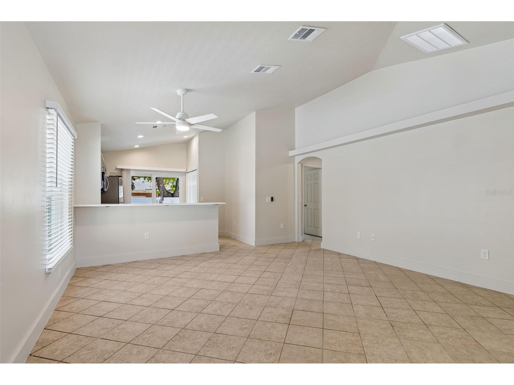 712 15th Avenue S Saint Petersburg FL 33701 TB8489083 image17