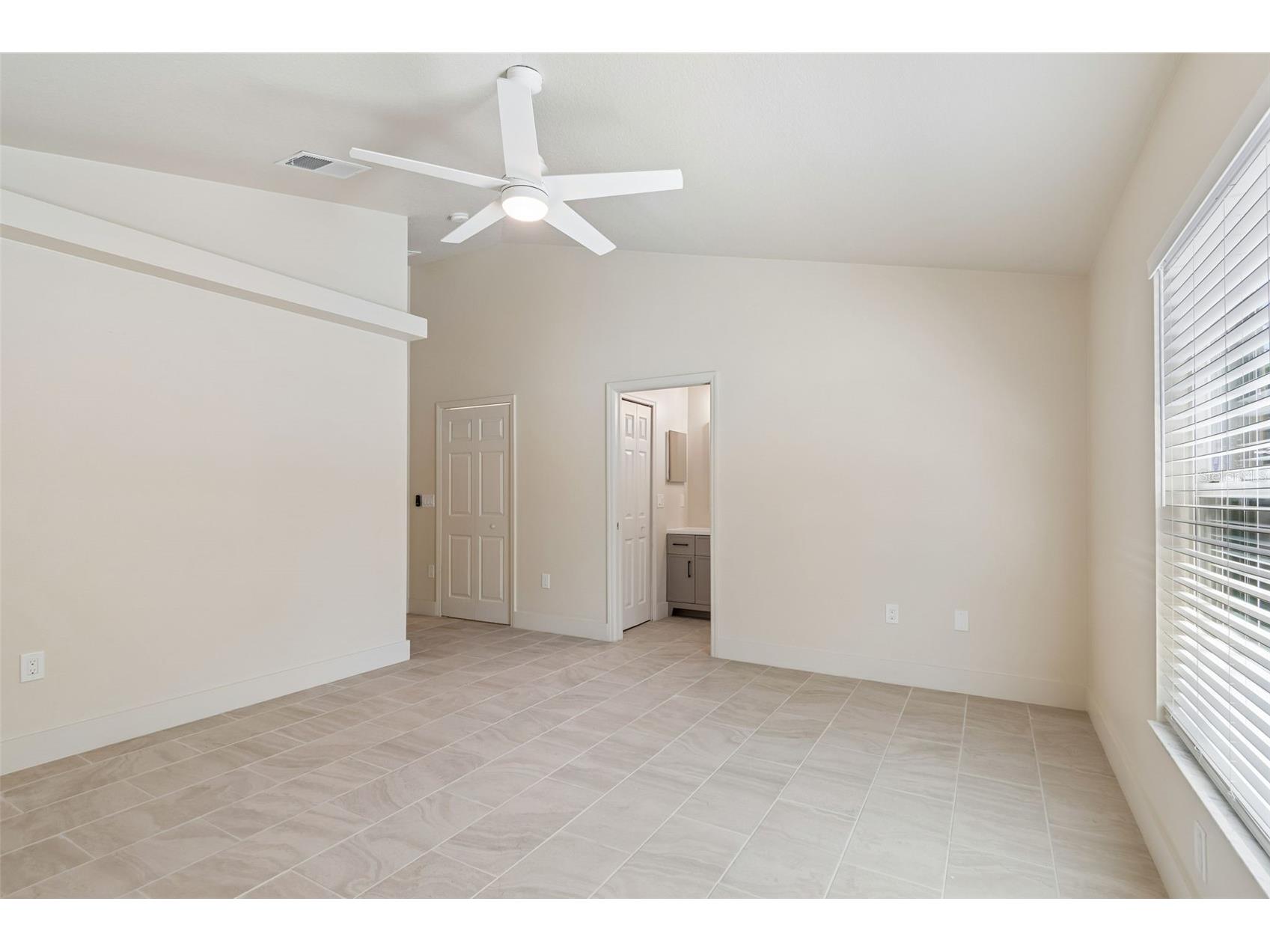712 15th Avenue S Saint Petersburg FL 33701 TB8489083 image21