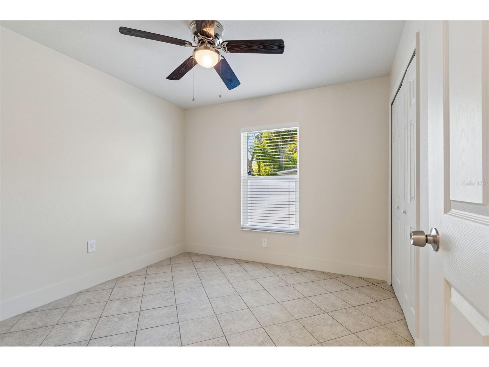 712 15th Avenue S Saint Petersburg FL 33701 TB8489083 image28