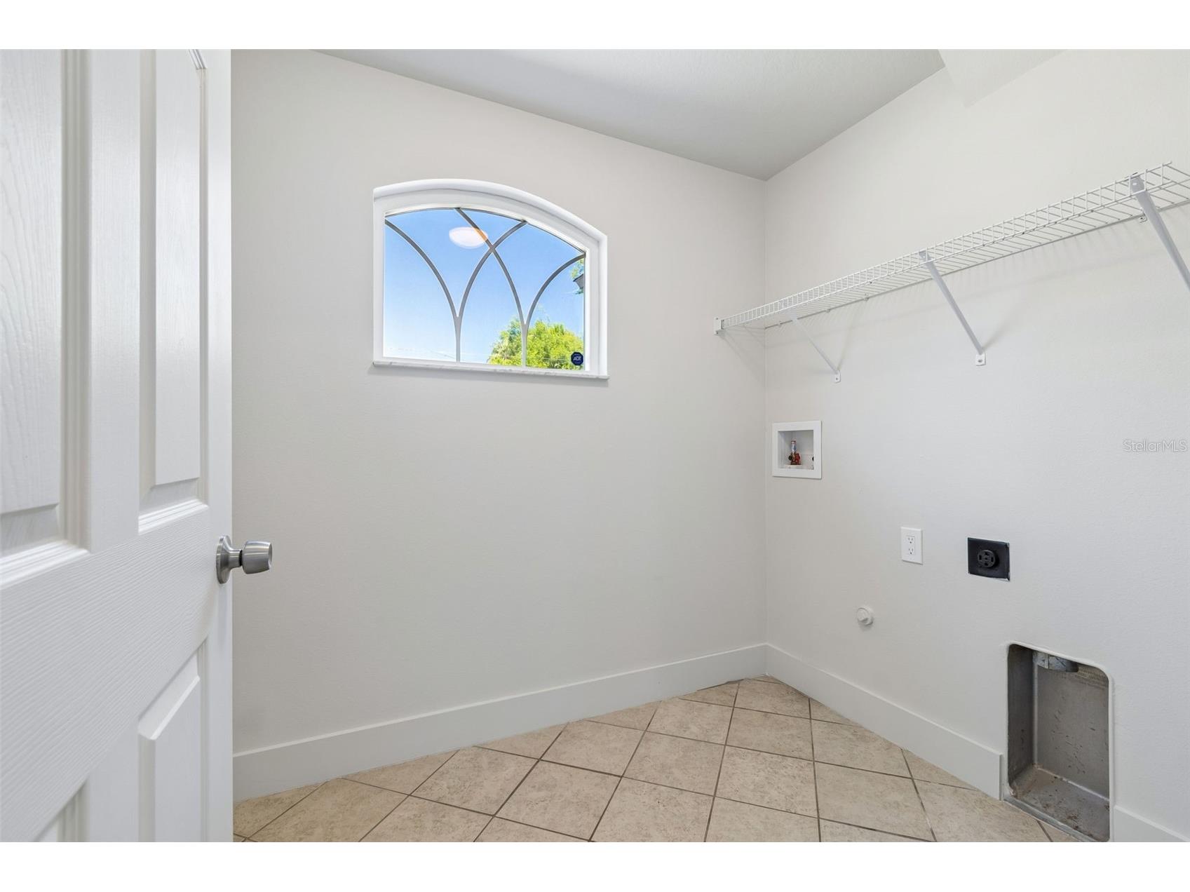 712 15th Avenue S Saint Petersburg FL 33701 TB8489083 image40