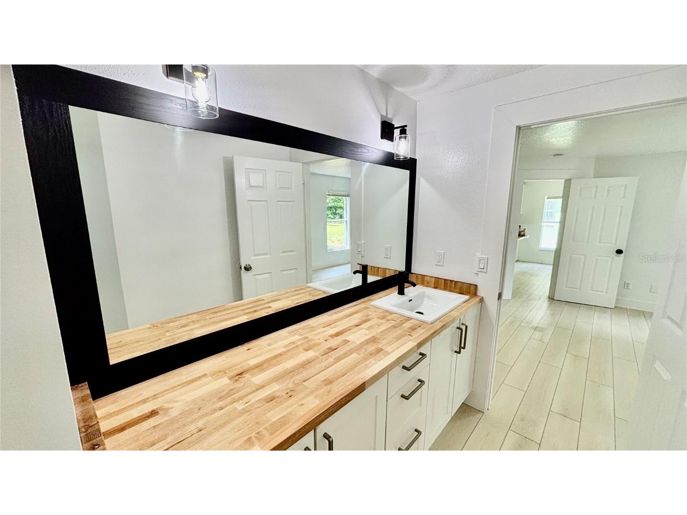 712 19th Street Orlando FL 32805 TB8436929 image13