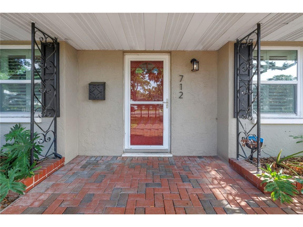 712 43rd Avenue N Saint Petersburg FL 33703 TB8368112 image2