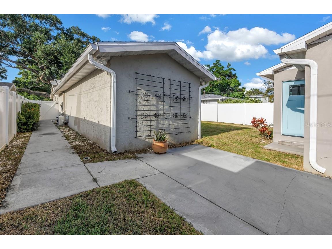 712 43rd Avenue N Saint Petersburg FL 33703 TB8368112 image41