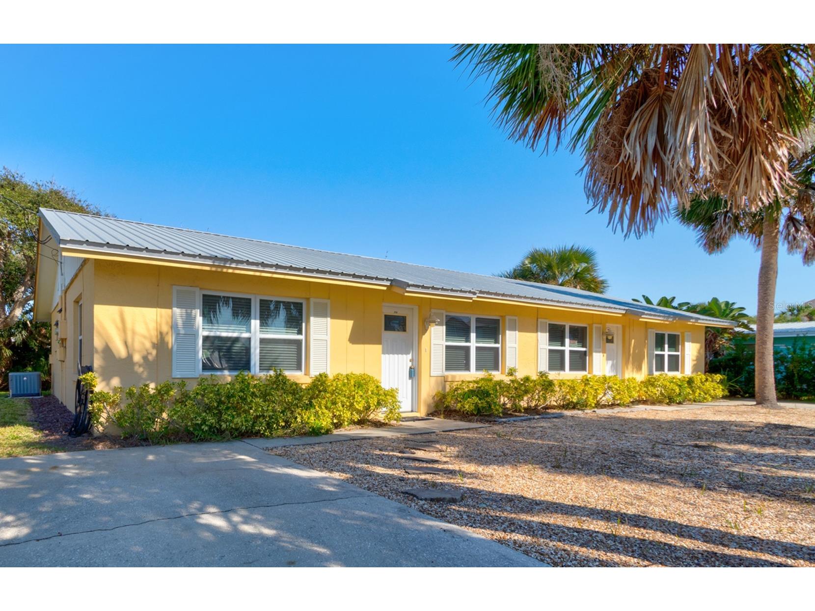 712-714 Oakwood Avenue New Smyrna Beach FL 32169 - ATLANTIC OCEAN NS1087930 image1