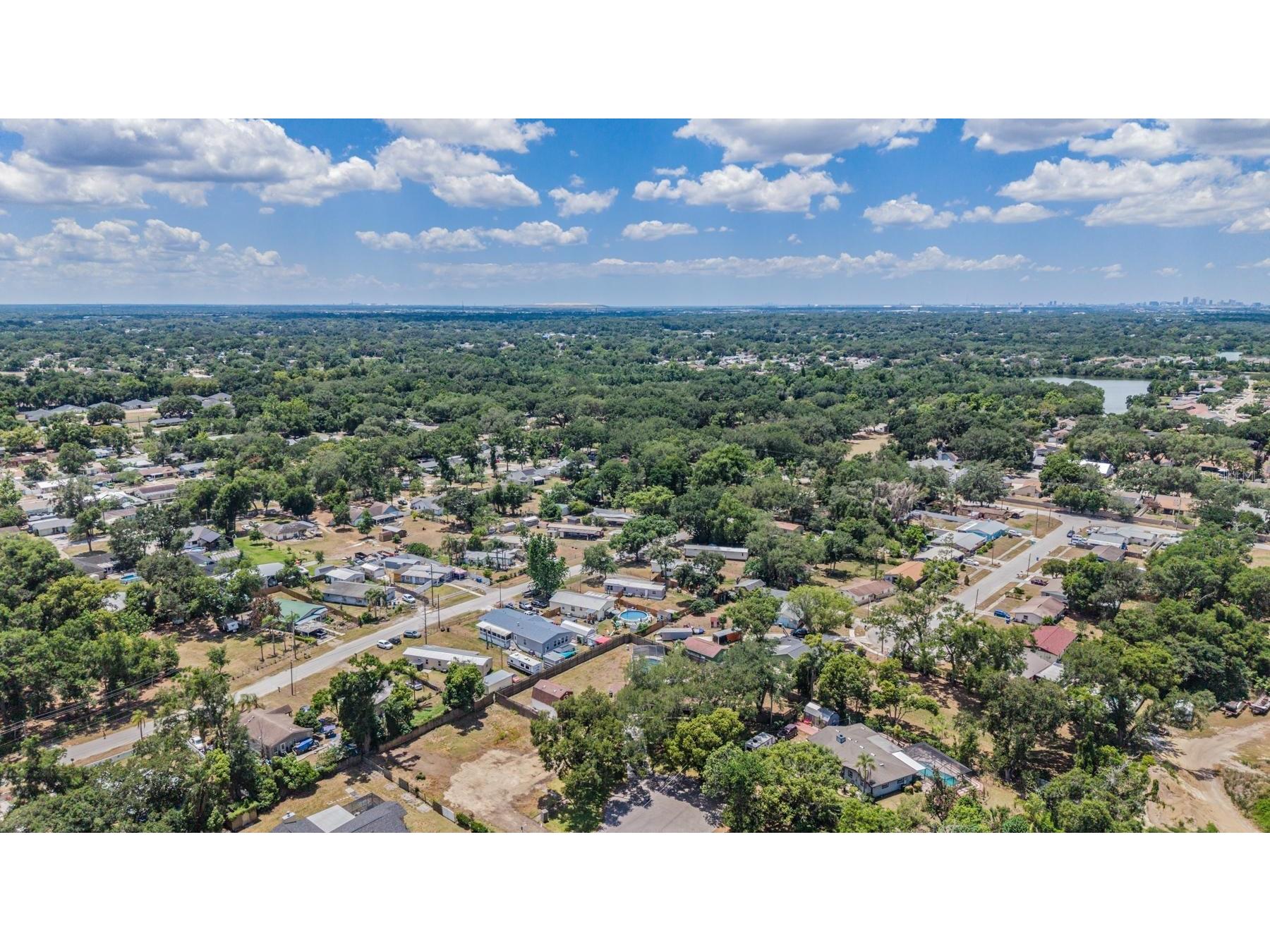 712 Camellia Court Seffner FL 33584 TB8509316 image48