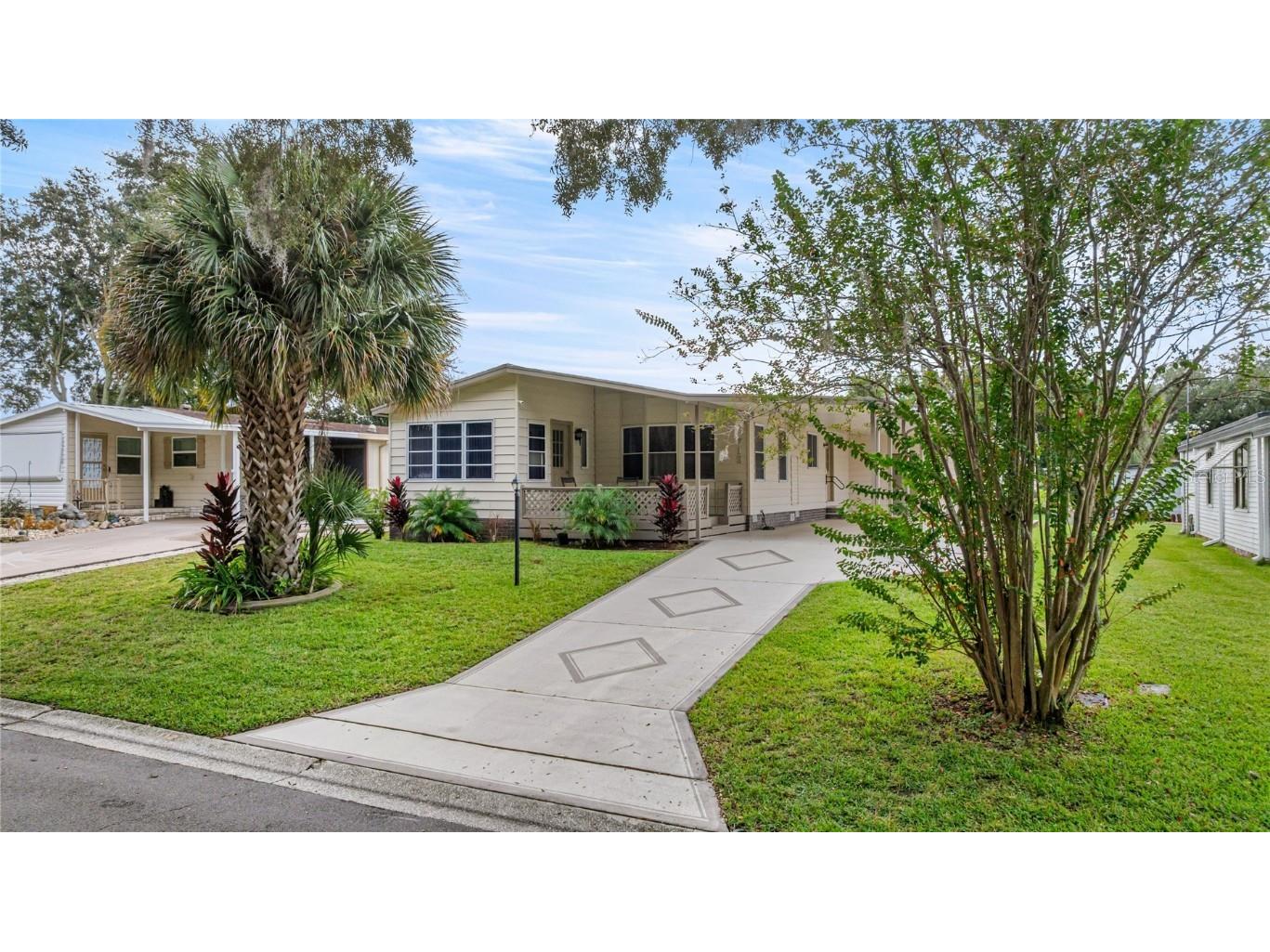 712 Devon Drive Lady Lake FL 32159 OM712459 image1