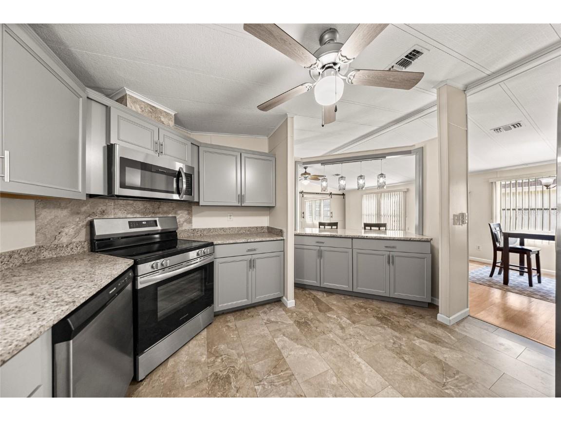 712 Devon Drive Lady Lake FL 32159 OM712459 image13