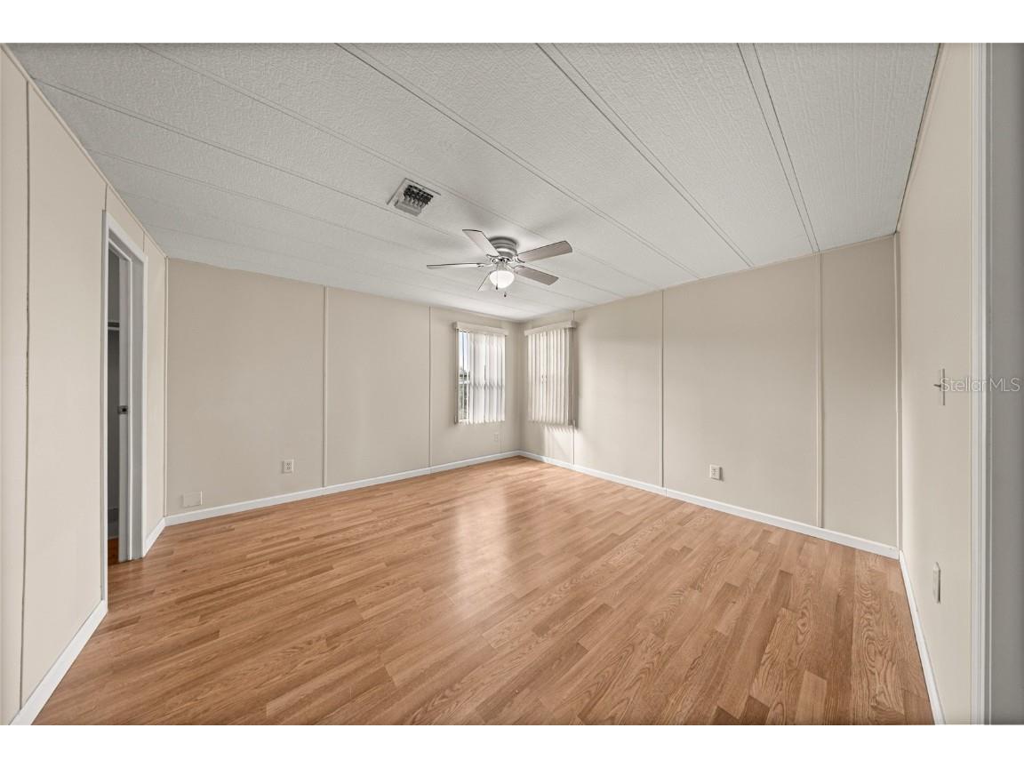 712 Devon Drive Lady Lake FL 32159 OM712459 image15