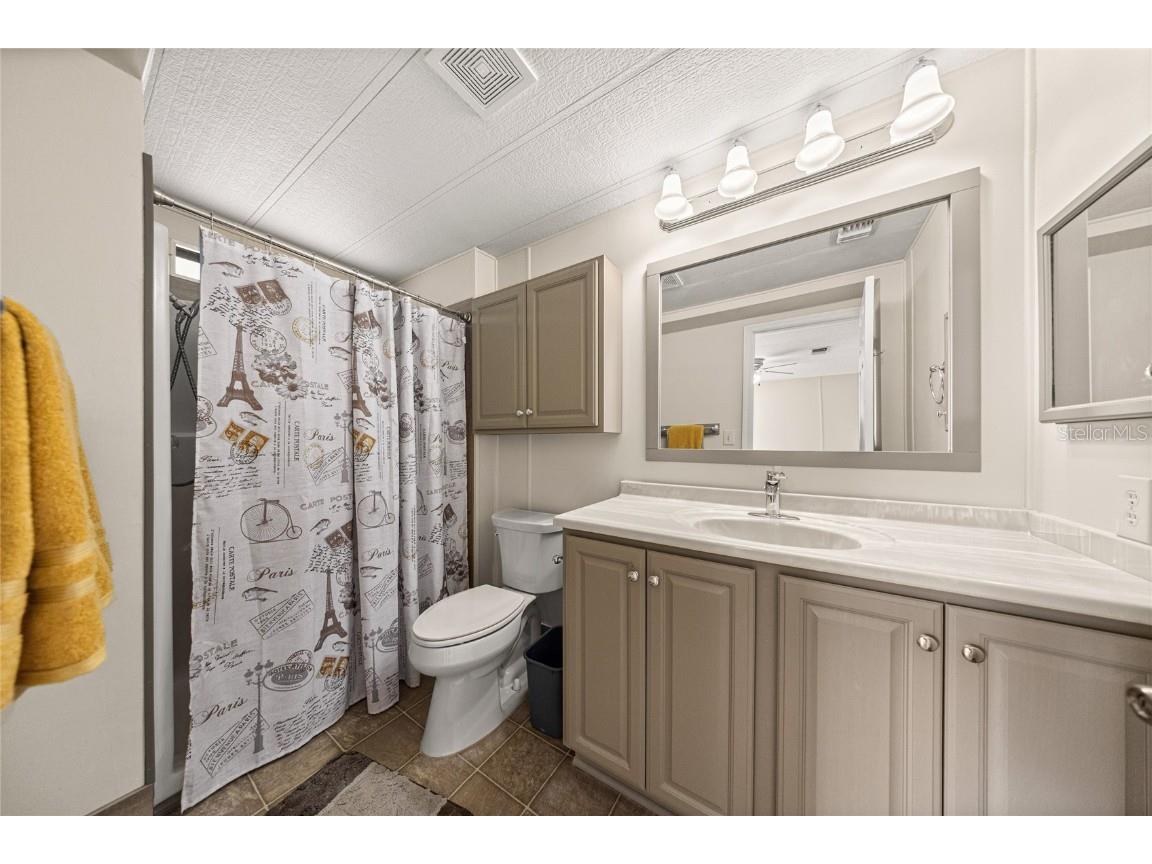 712 Devon Drive Lady Lake FL 32159 OM712459 image16