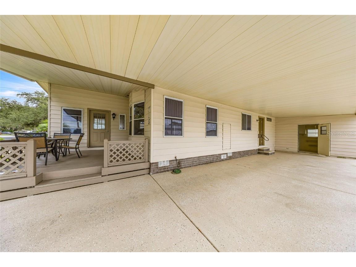 712 Devon Drive Lady Lake FL 32159 OM712459 image3