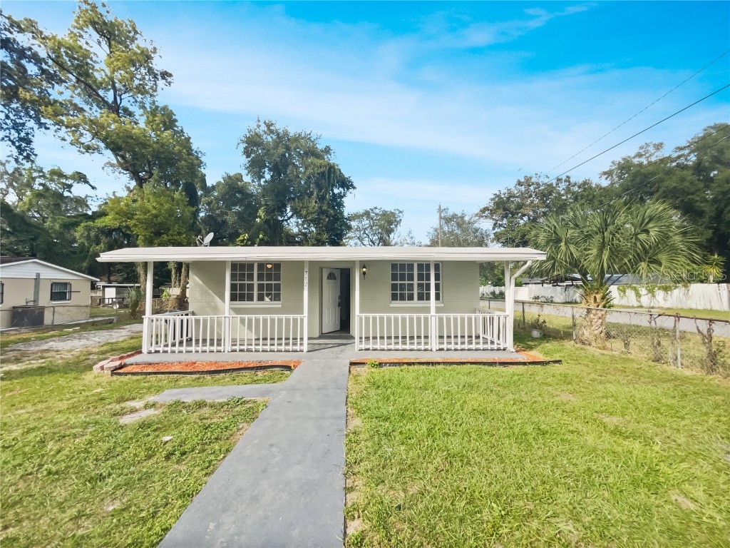 712 E Lotus Avenue Tampa FL 33612 O6153905 image1