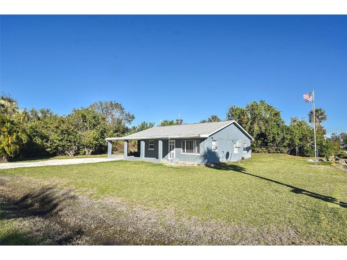 712 Edmund Street Punta Gorda FL 33950 C7502034 image1