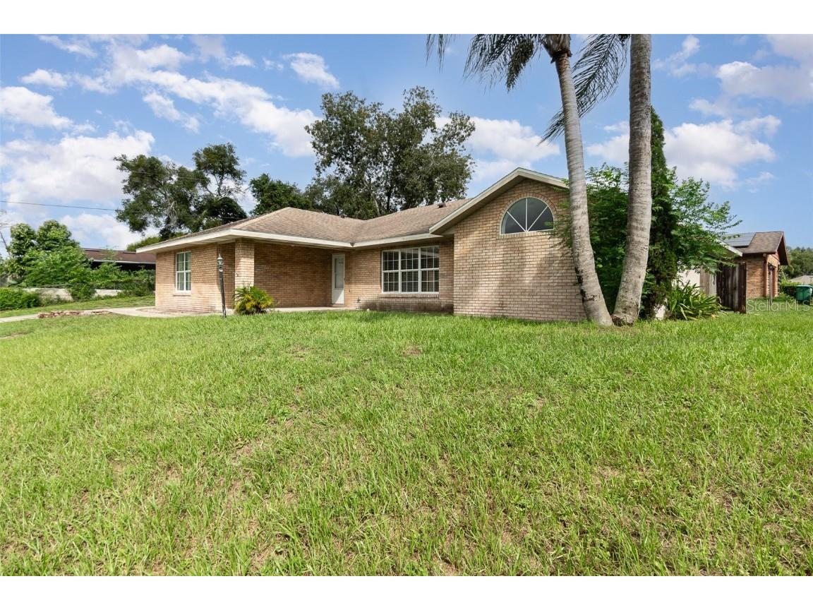 712 Eunice Street Deltona FL 32725 V4938456 image1