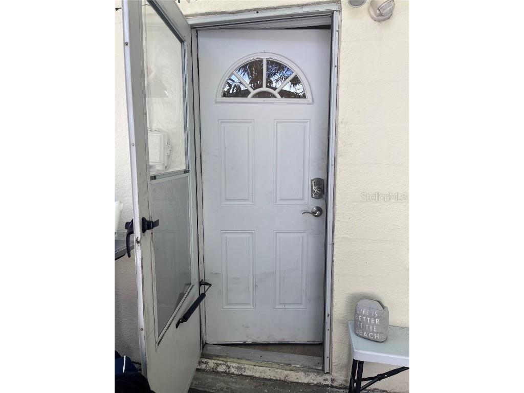 712 Mandalay Avenue Clearwater FL 33767 U8231116 image1