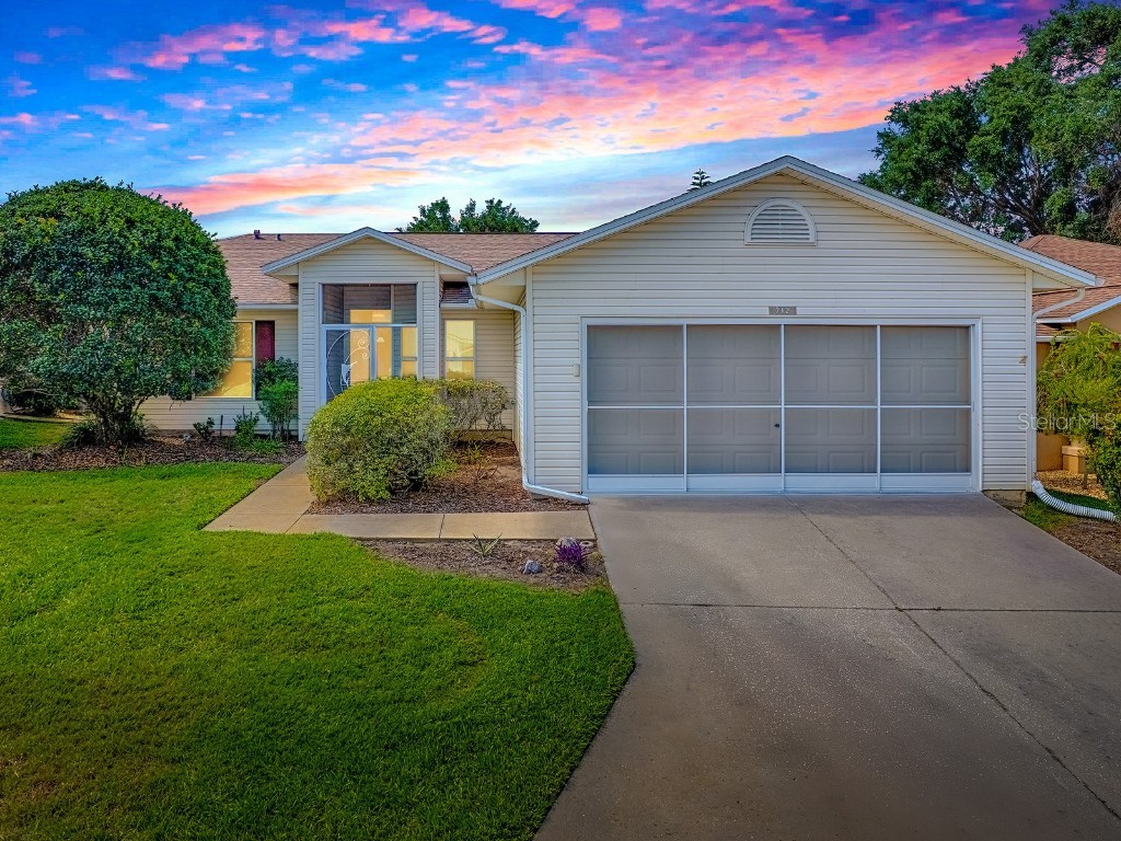 712 Old Oaks Lane Leesburg FL 34748 G5098017 image1