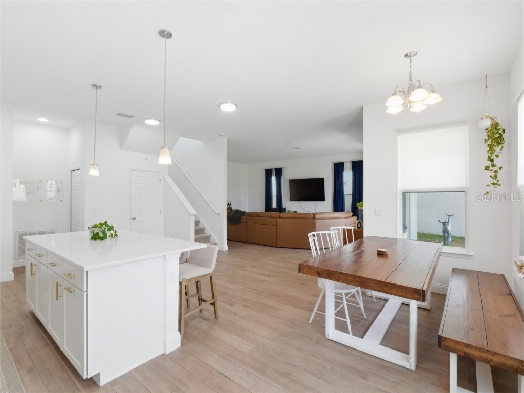 712 Reflection Lake Drive Orlando FL 32807 - REFLECTION LAKE O6366932 image12