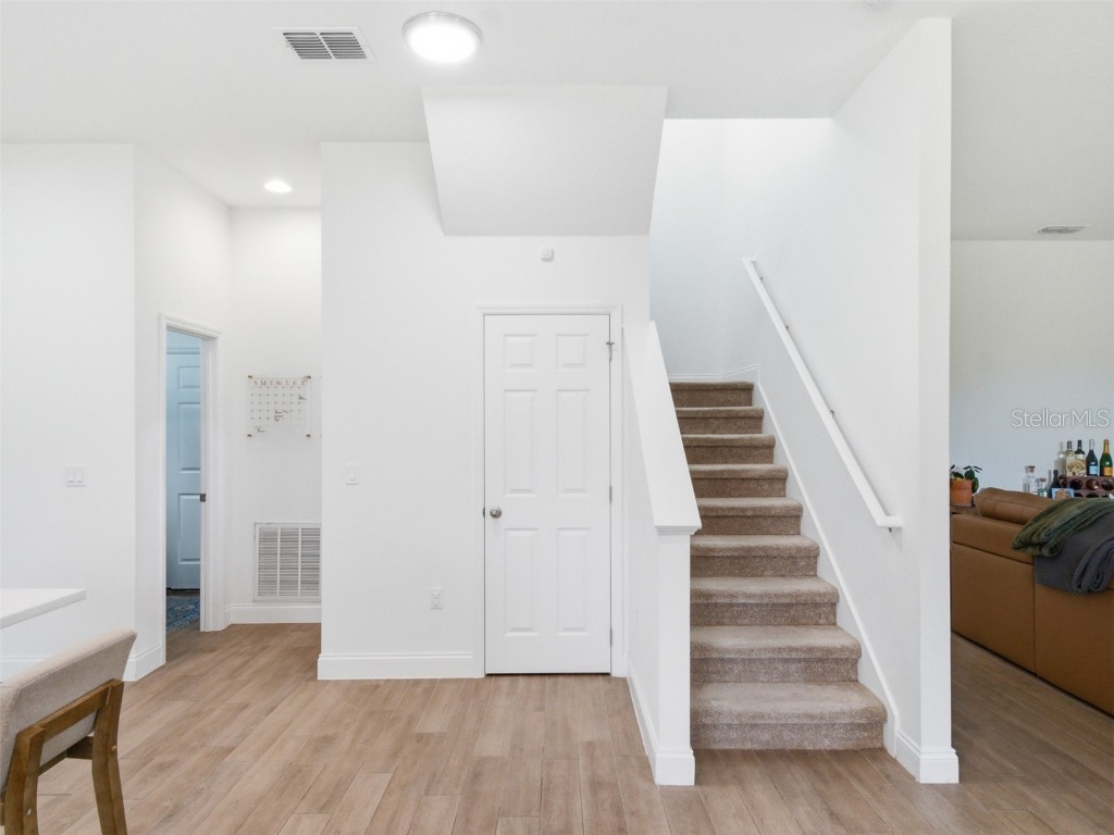 712 Reflection Lake Drive Orlando FL 32807 - REFLECTION LAKE O6366932 image17