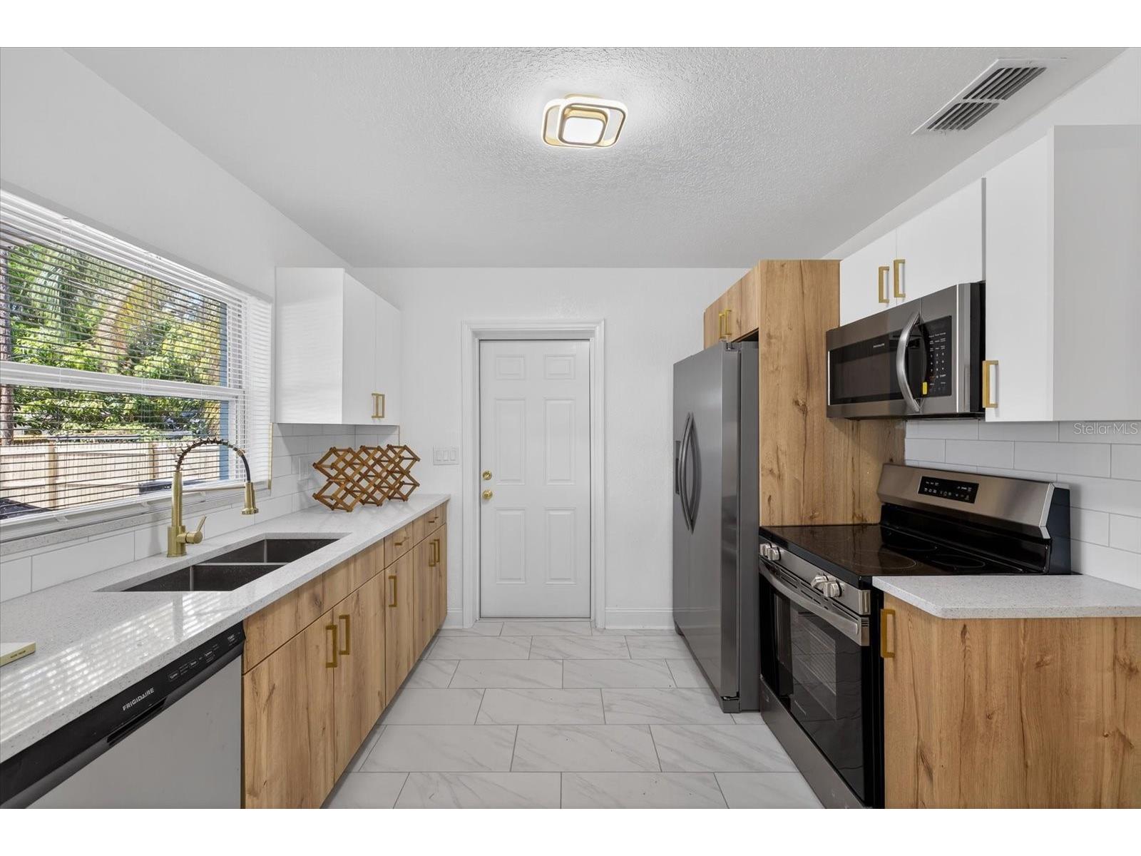 712 S Crest Avenue Clearwater FL 33756 TB8494288 image12