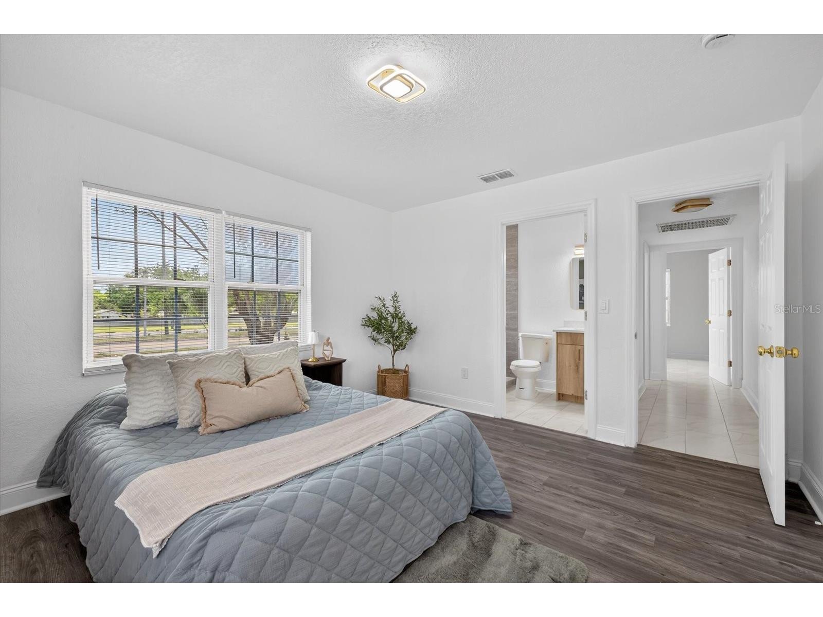 712 S Crest Avenue Clearwater FL 33756 TB8494288 image25